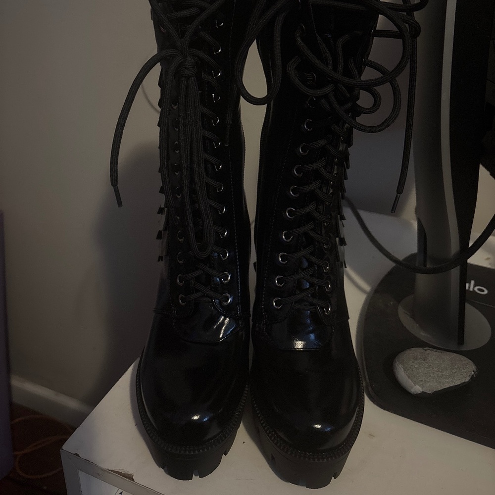 Akira platform boots